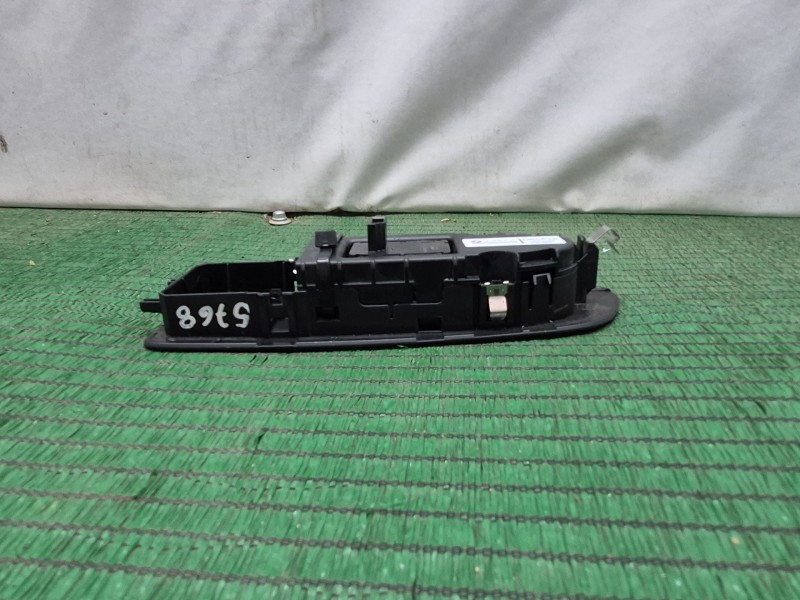 Recambio de mando elevalunas delantero derecho para bmw 1 (e87) 118 d referencia OEM IAM   