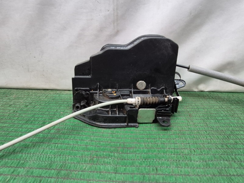 Recambio de cerradura puerta delantera derecha para bmw 1 (e87) 118 d referencia OEM IAM A053702 A053702 A053702