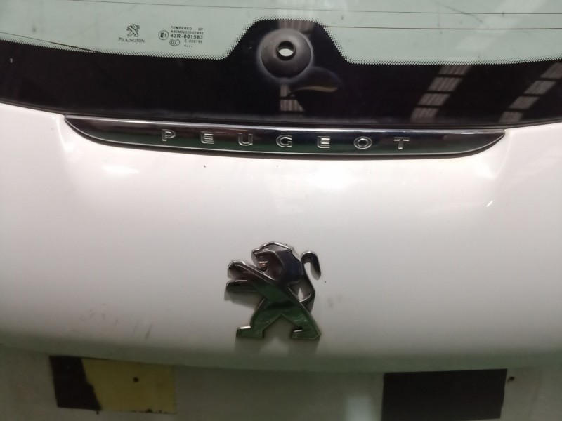 Recambio de porton trasero para peugeot 208 i (ca_, cc_) 1.2 vti 82 referencia OEM IAM   