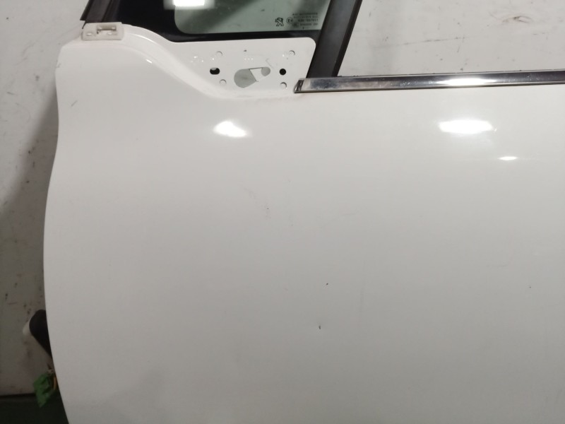 Recambio de puerta delantera izquierda para peugeot 208 i (ca_, cc_) 1.2 vti 82 referencia OEM IAM   
