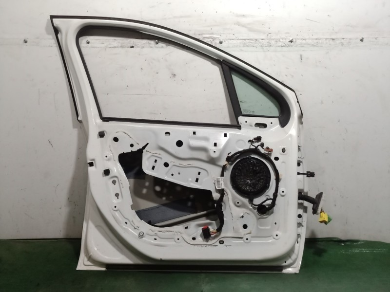 Recambio de puerta delantera izquierda para peugeot 208 i (ca_, cc_) 1.2 vti 82 referencia OEM IAM   