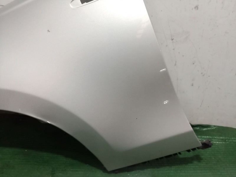 Recambio de aleta delantera izquierda para bmw 1 (e87) 118 d referencia OEM IAM   