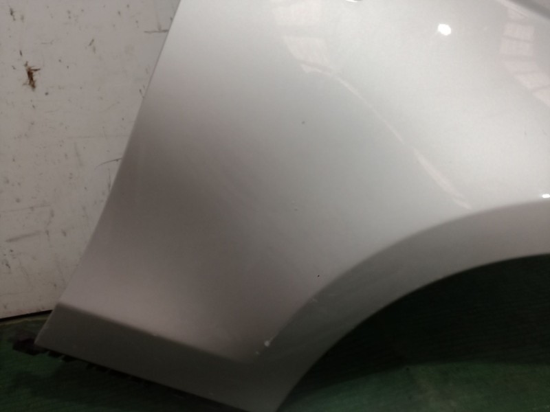 Recambio de aleta delantera derecha para bmw 1 (e87) 118 d referencia OEM IAM   