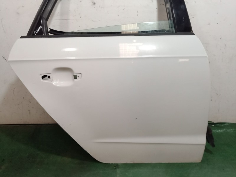 Recambio de puerta trasera derecha para audi a3 (8v1, 8vk) 1.6 tdi referencia OEM IAM   