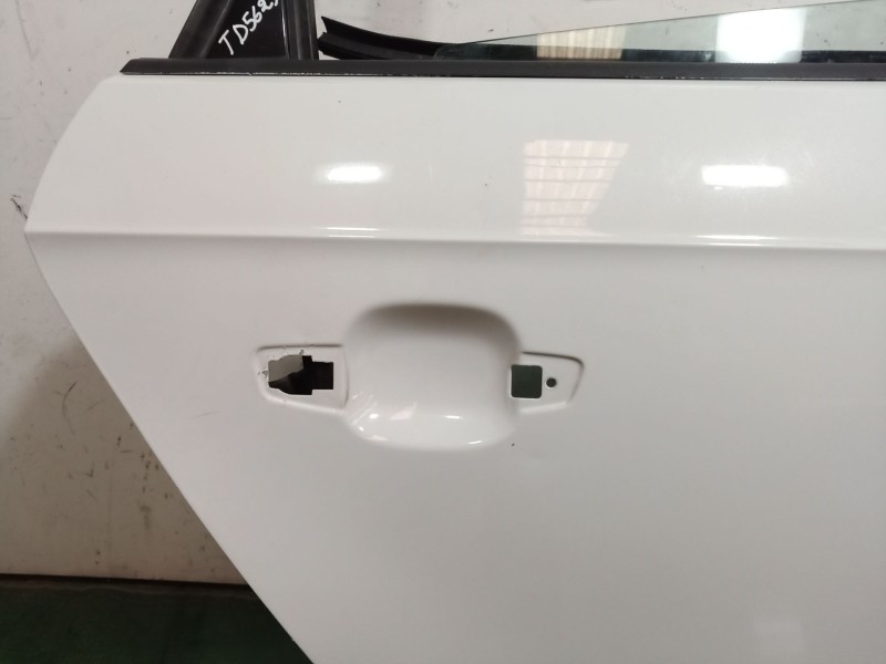 Recambio de puerta trasera derecha para audi a3 (8v1, 8vk) 1.6 tdi referencia OEM IAM   