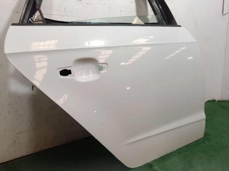 Recambio de puerta trasera derecha para audi a3 (8v1, 8vk) 1.6 tdi referencia OEM IAM   