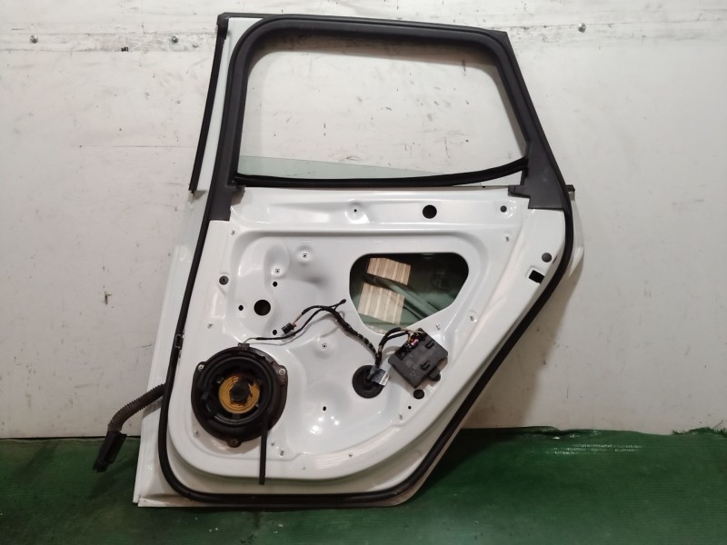 Recambio de puerta trasera derecha para audi a3 (8v1, 8vk) 1.6 tdi referencia OEM IAM   