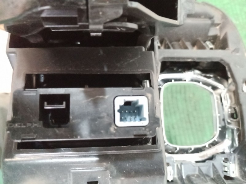 Recambio de moldura consola central delantera para renault espace v (jr_) 2.0 blue dci 190 referencia OEM IAM   