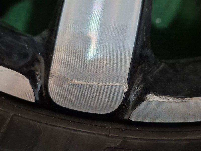 Recambio de juego llantas para citroën c4 cactus 1.2 thp 110 referencia OEM IAM   