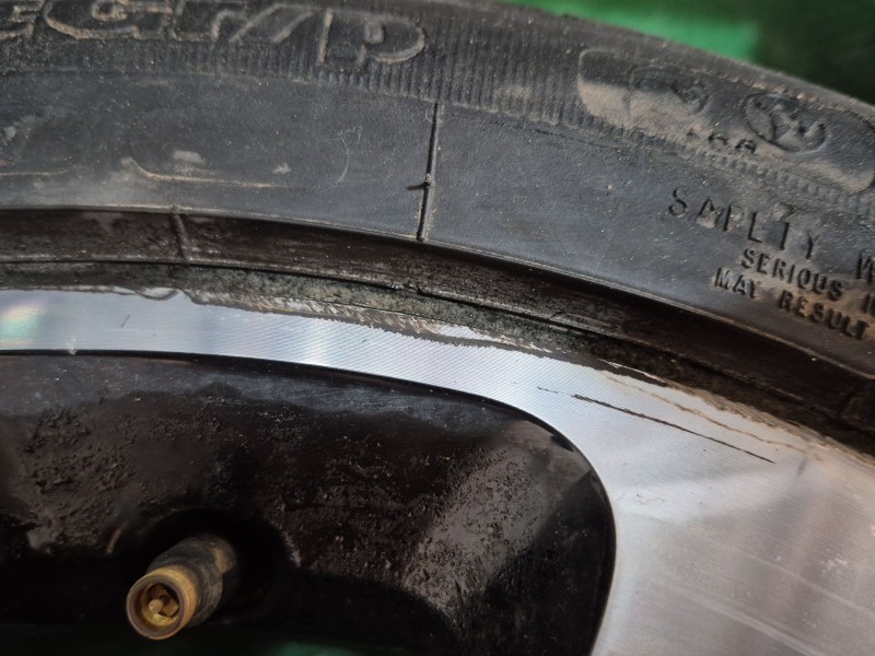 Recambio de juego llantas para citroën c4 cactus 1.2 thp 110 referencia OEM IAM   