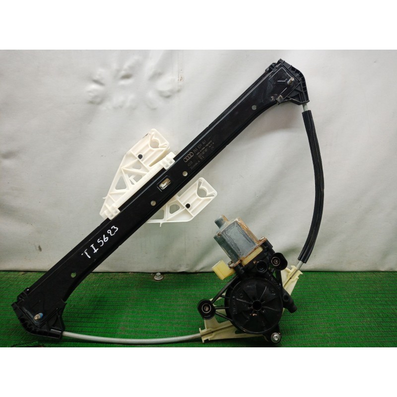 Recambio de elevalunas trasero izquierdo para audi a3 (8v1, 8vk) 1.6 tdi referencia OEM IAM   