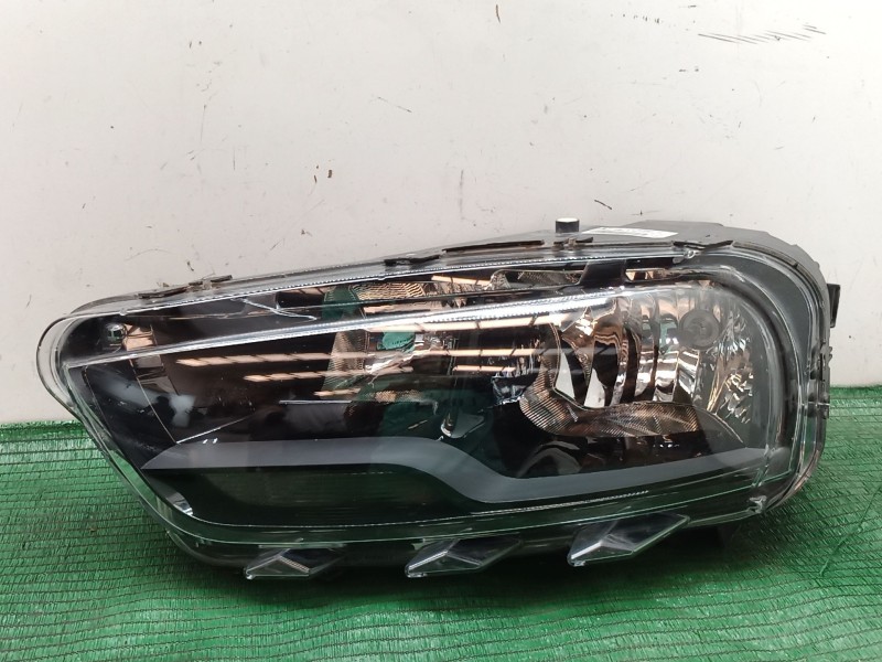 Recambio de faro derecho para citroën c4 cactus 1.2 thp 110 referencia OEM IAM   