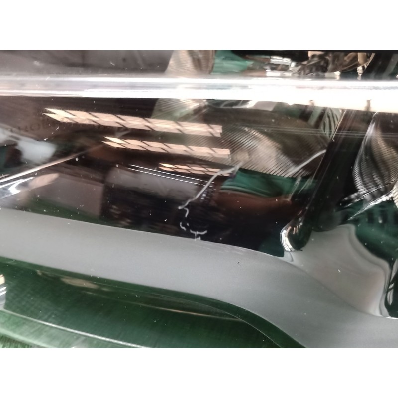 Recambio de faro derecho para citroën c4 cactus 1.2 thp 110 referencia OEM IAM   