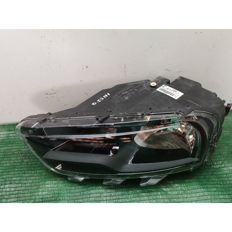 Recambio de faro derecho para citroën c4 cactus 1.2 thp 110 referencia OEM IAM   