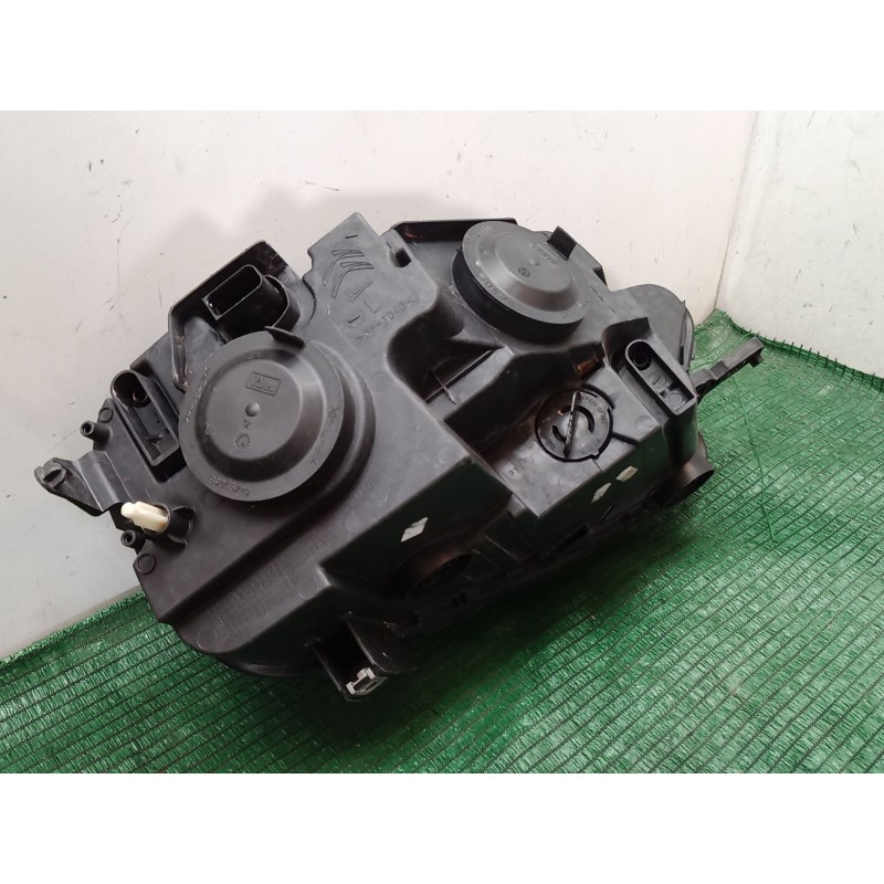 Recambio de faro derecho para citroën c4 cactus 1.2 thp 110 referencia OEM IAM   