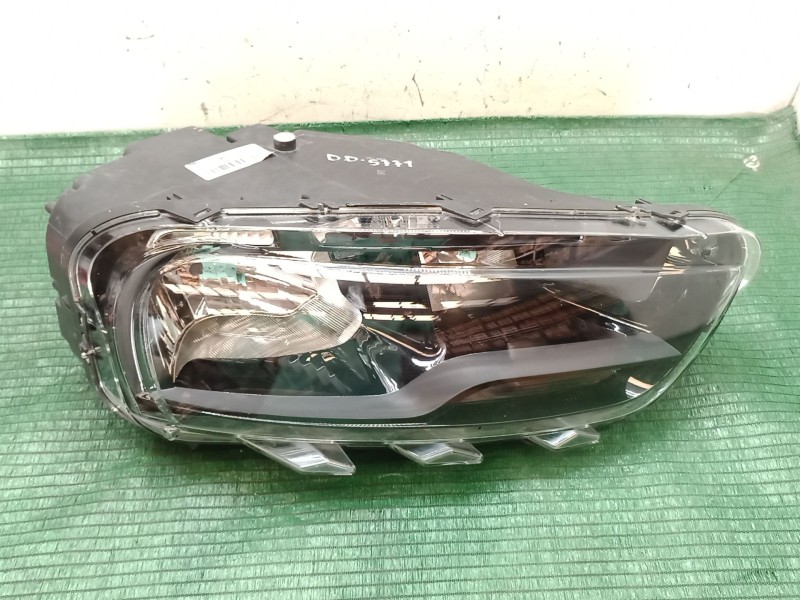 Recambio de faro derecho para citroën c4 cactus 1.2 thp 110 referencia OEM IAM   