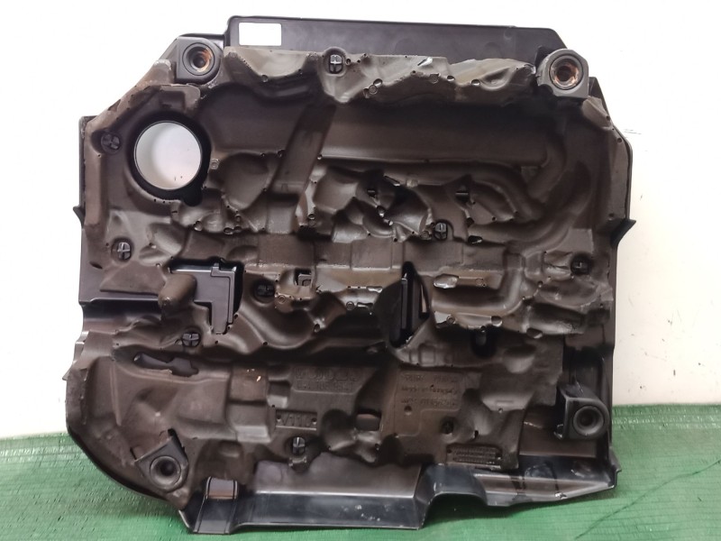 Recambio de tapa motor para audi a3 (8v1, 8vk) 1.6 tdi referencia OEM IAM   