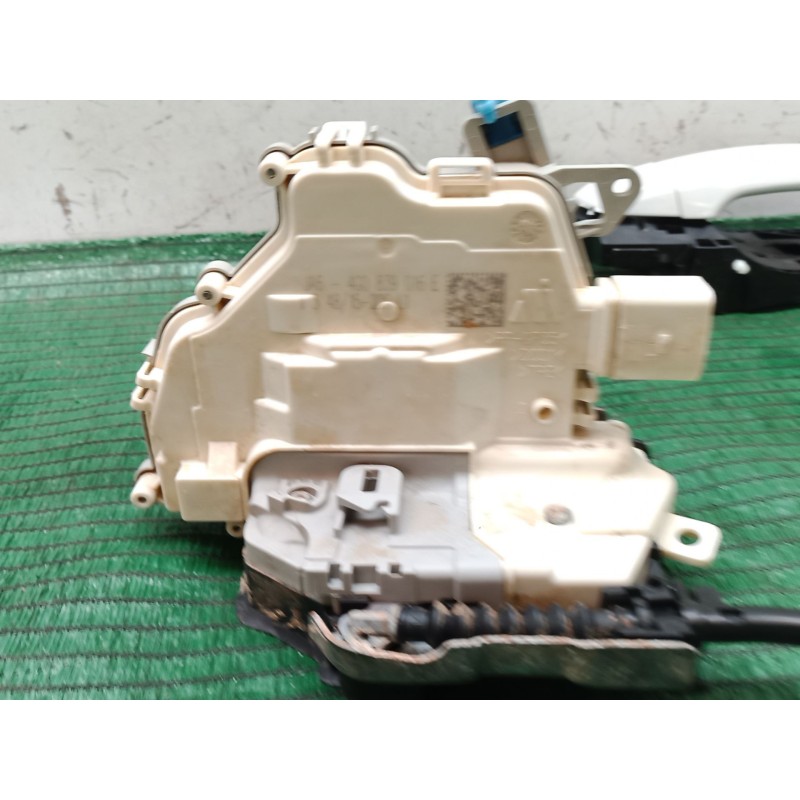 Recambio de cerradura puerta trasera derecha para audi a3 (8v1, 8vk) 1.6 tdi referencia OEM IAM   