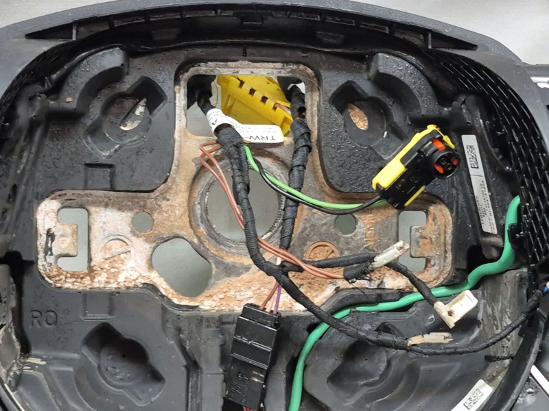 Recambio de volante para audi a3 (8v1, 8vk) 1.6 tdi referencia OEM IAM   