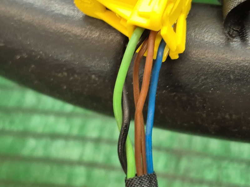 Recambio de volante para audi a3 (8v1, 8vk) 1.6 tdi referencia OEM IAM   