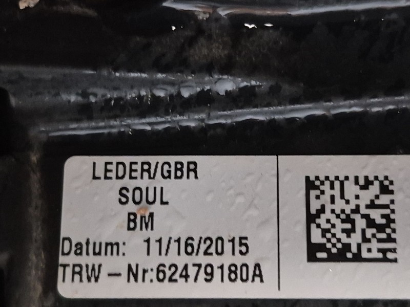 Recambio de volante para audi a3 (8v1, 8vk) 1.6 tdi referencia OEM IAM   