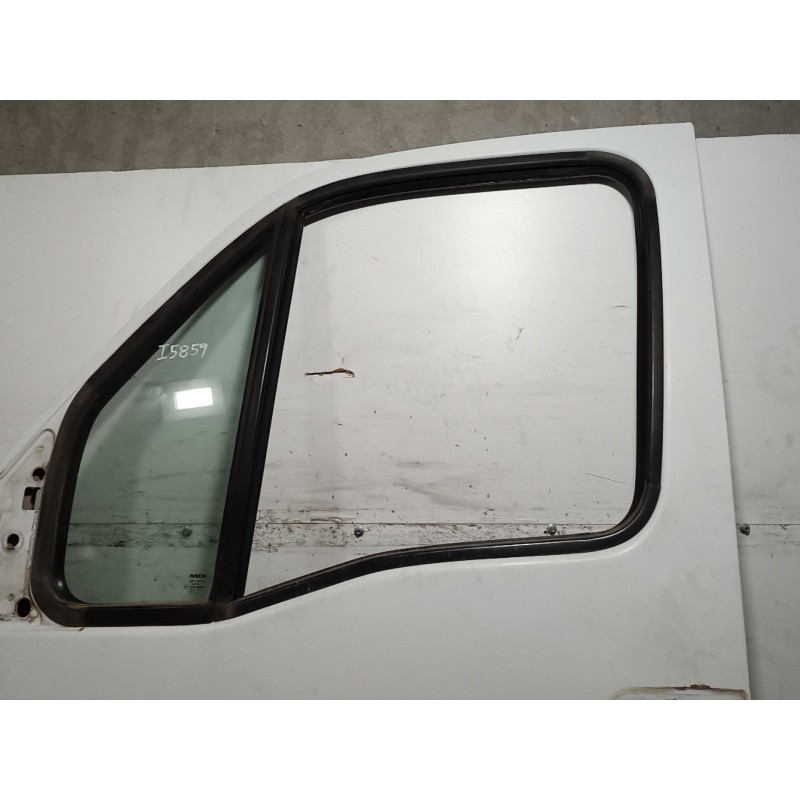 Recambio de puerta delantera izquierda para iveco daily iv furgoneta 65c15 referencia OEM IAM   