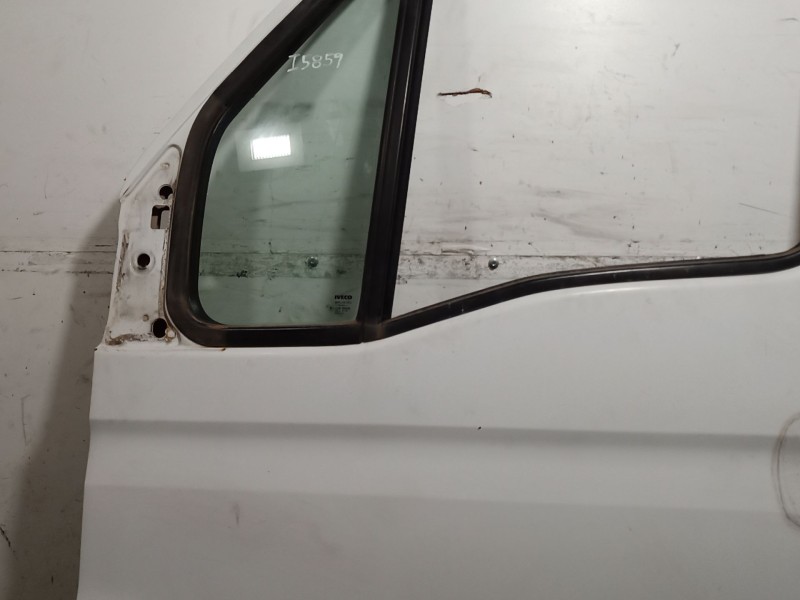 Recambio de puerta delantera izquierda para iveco daily iv furgoneta 65c15 referencia OEM IAM   