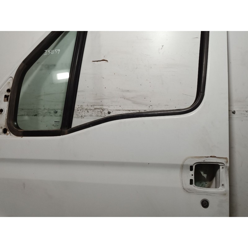 Recambio de puerta delantera izquierda para iveco daily iv furgoneta 65c15 referencia OEM IAM   