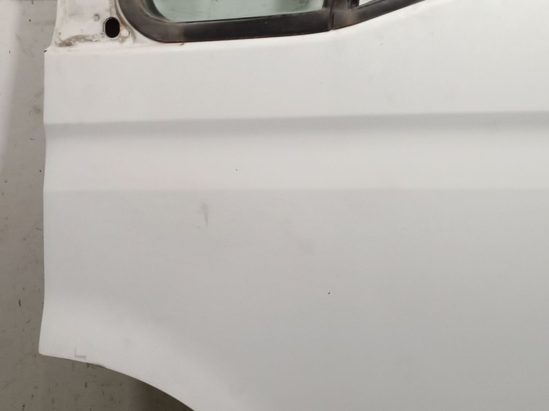 Recambio de puerta delantera izquierda para iveco daily iv furgoneta 65c15 referencia OEM IAM   