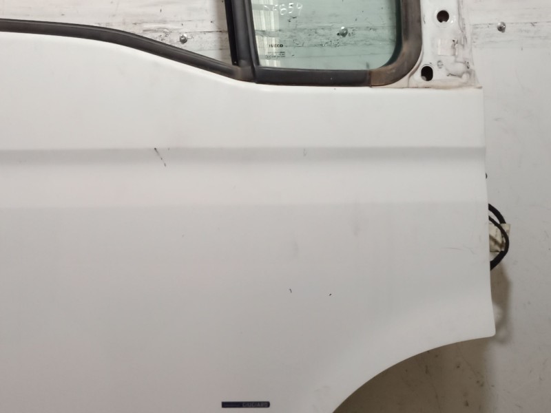 Recambio de puerta delantera derecha para iveco daily iv furgoneta 65c15 referencia OEM IAM   