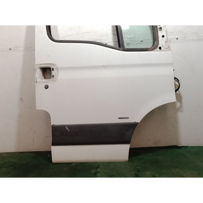 Recambio de puerta delantera derecha para iveco daily iv furgoneta 65c15 referencia OEM IAM   