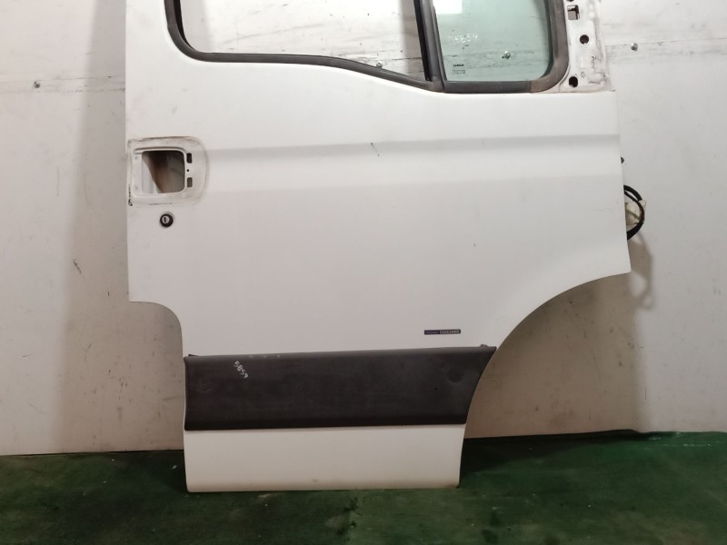 Recambio de puerta delantera derecha para iveco daily iv furgoneta 65c15 referencia OEM IAM   