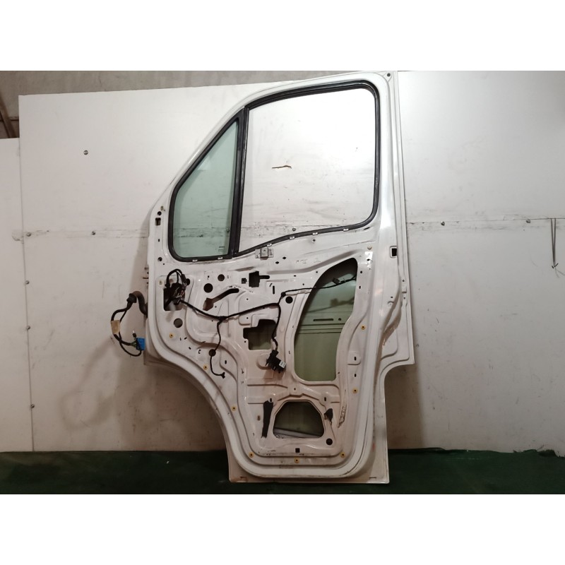 Recambio de puerta delantera derecha para iveco daily iv furgoneta 65c15 referencia OEM IAM   