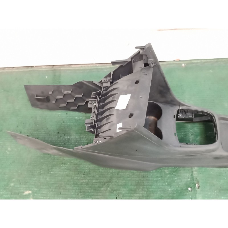 Recambio de consola central trasera para volkswagen polo v (6r1, 6c1) 1.2 referencia OEM IAM   