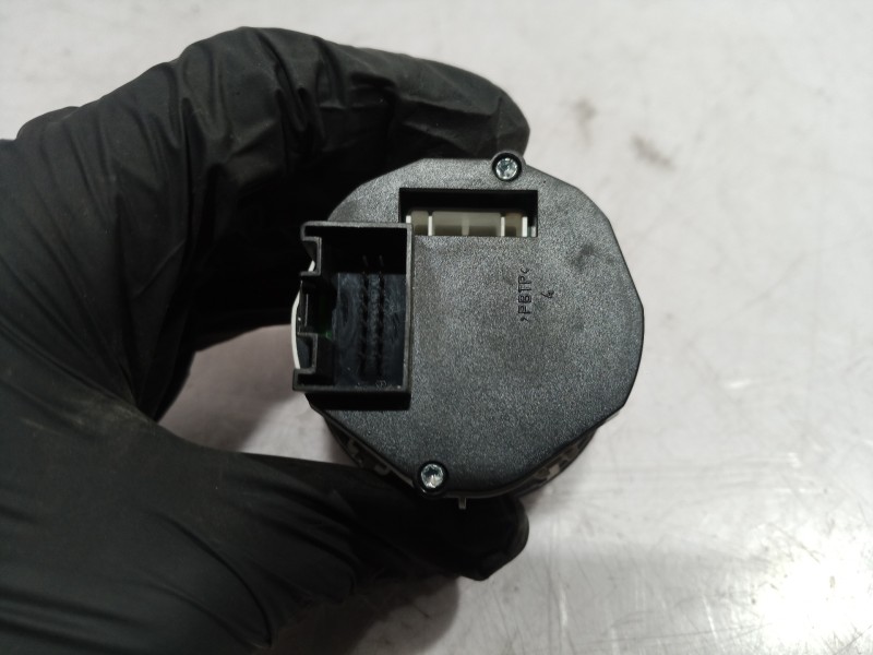 Recambio de mando multifuncion para volkswagen touareg (7la) tdi r5 referencia OEM IAM 7L6941435N 7L6941435 7L6941435