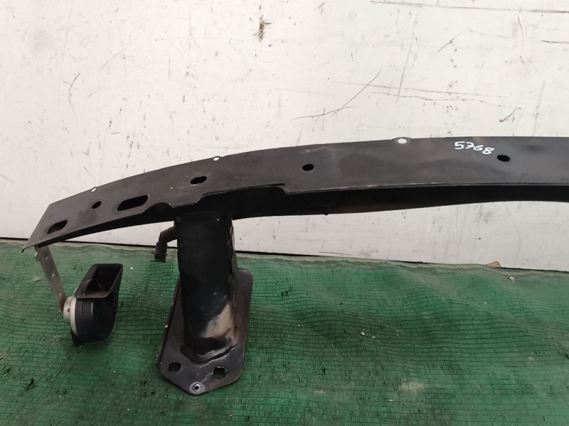 Recambio de refuerzo paragolpes delantero para bmw 1 (e87) 118 d referencia OEM IAM   