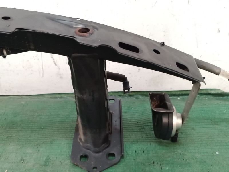 Recambio de refuerzo paragolpes delantero para bmw 1 (e87) 118 d referencia OEM IAM   