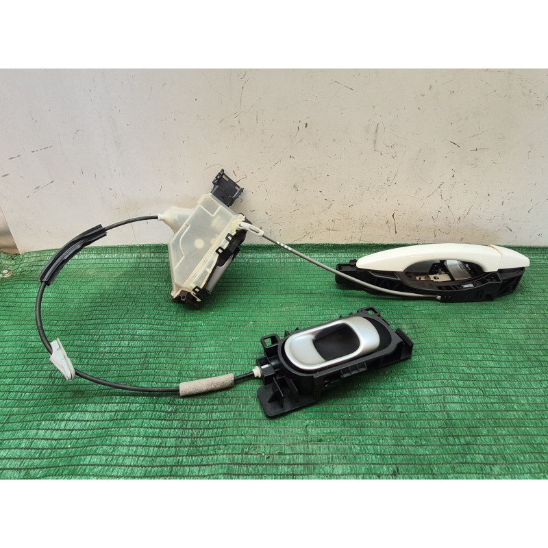 Recambio de cerradura puerta delantera derecha para volkswagen golf plus v (5m1, 521) 1.6 tdi referencia OEM IAM   