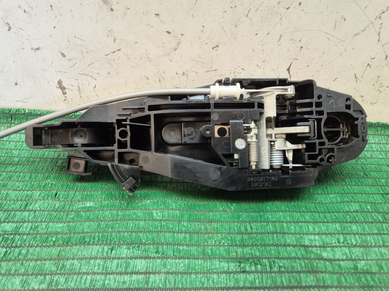 Recambio de cerradura puerta delantera derecha para volkswagen golf plus v (5m1, 521) 1.6 tdi referencia OEM IAM   