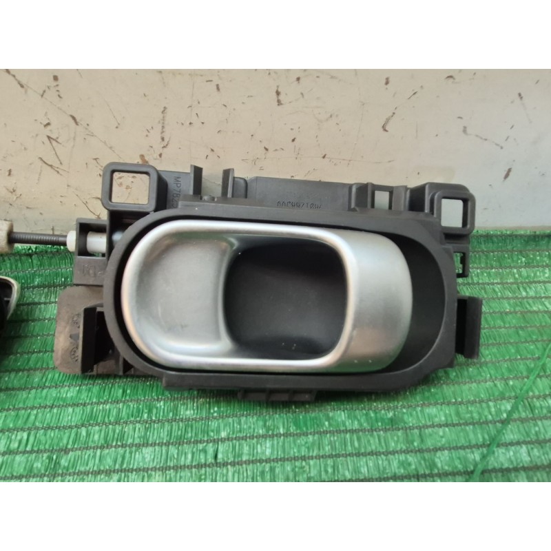 Recambio de cerradura puerta delantera derecha para volkswagen golf plus v (5m1, 521) 1.6 tdi referencia OEM IAM   