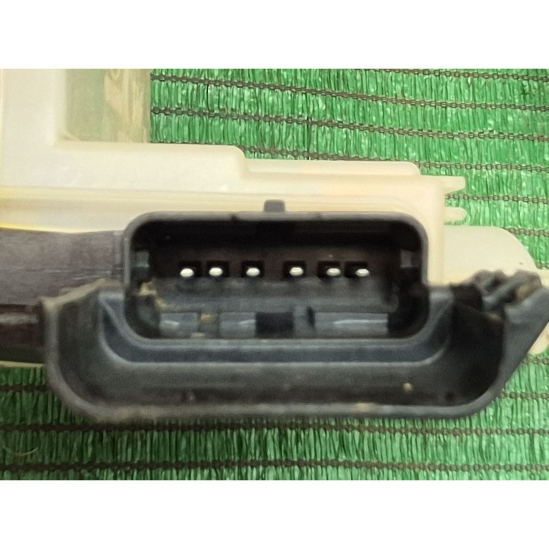 Recambio de cerradura puerta delantera derecha para volkswagen golf plus v (5m1, 521) 1.6 tdi referencia OEM IAM   