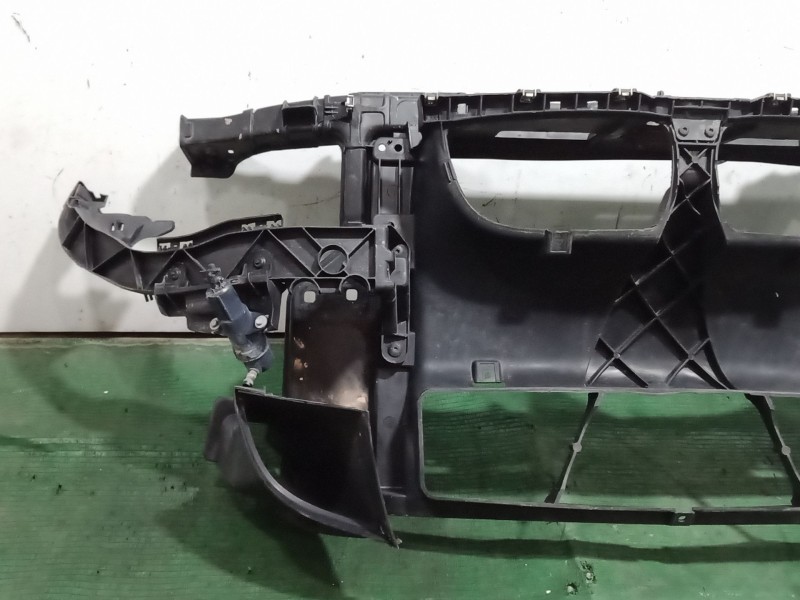 Recambio de panel frontal para bmw 1 (e87) 118 d referencia OEM IAM   