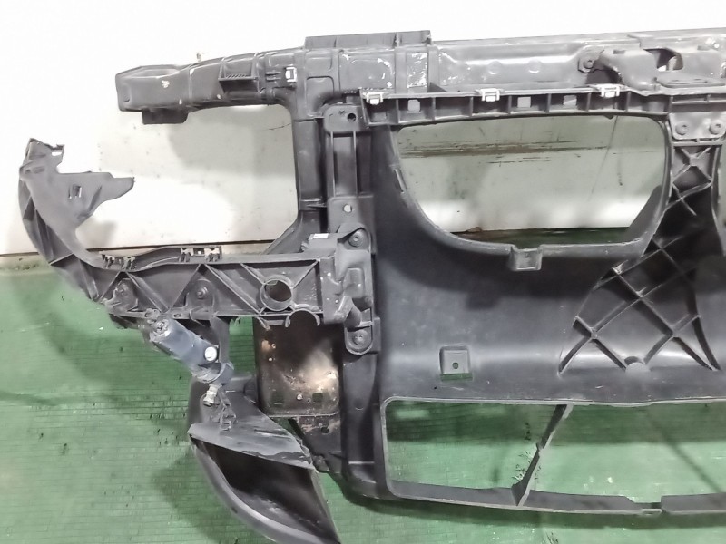 Recambio de panel frontal para bmw 1 (e87) 118 d referencia OEM IAM   