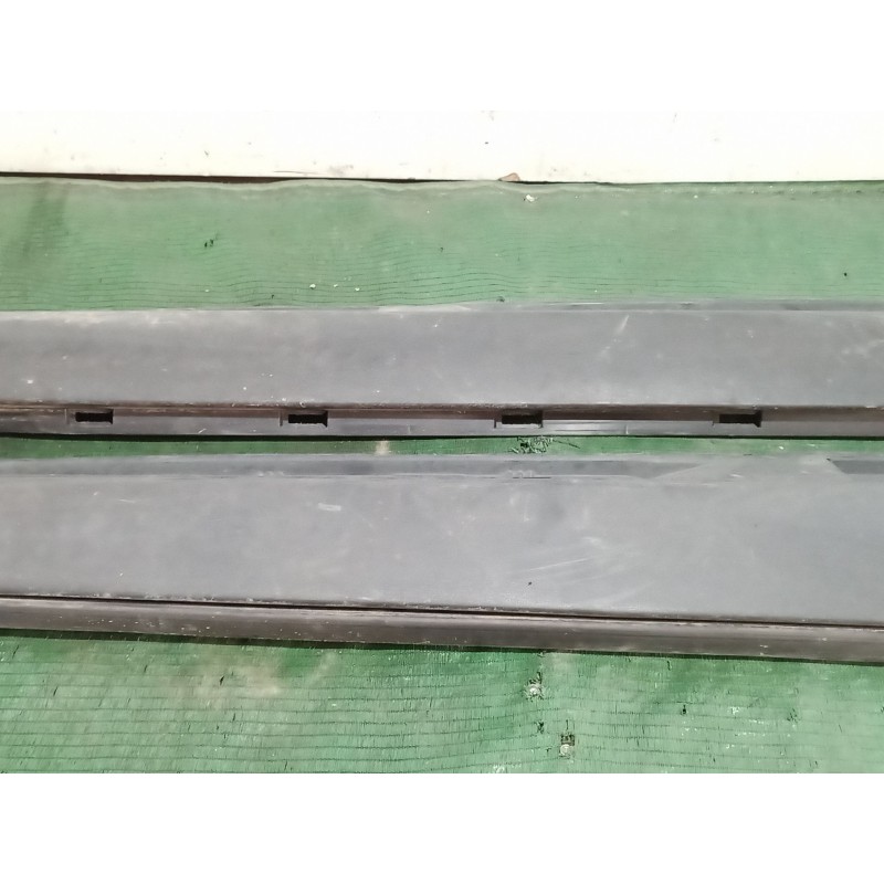 Recambio de faldon lateral para volvo v50 (545) 1.8 referencia OEM IAM   