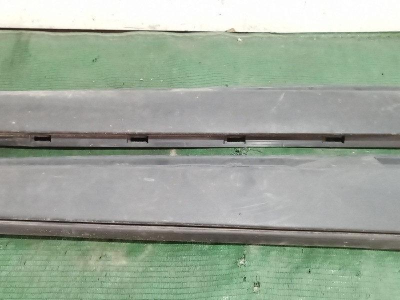 Recambio de faldon lateral para volvo v50 (545) 1.8 referencia OEM IAM   