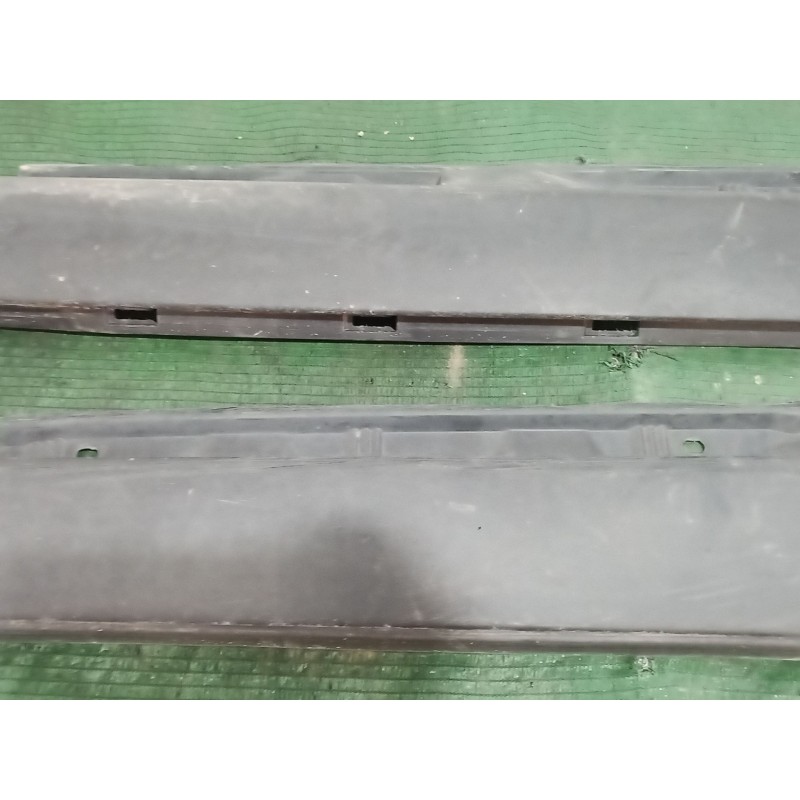 Recambio de faldon lateral para volvo v50 (545) 1.8 referencia OEM IAM   