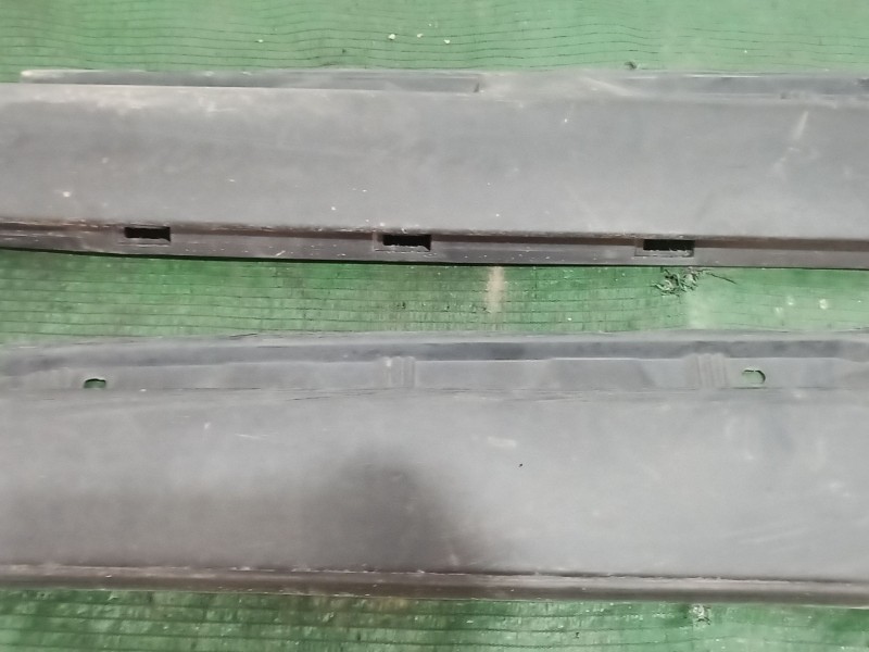 Recambio de faldon lateral para volvo v50 (545) 1.8 referencia OEM IAM   