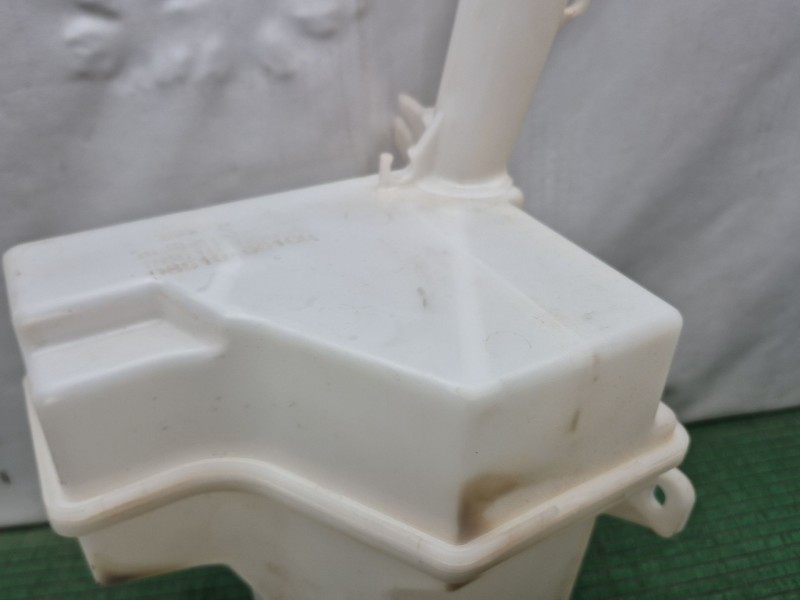 Recambio de deposito limpia para hyundai i20 iii (bc3, bi3) 1.2 referencia OEM IAM   