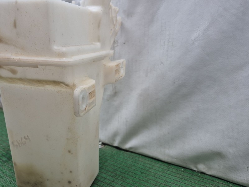 Recambio de deposito limpia para hyundai i20 iii (bc3, bi3) 1.2 referencia OEM IAM   