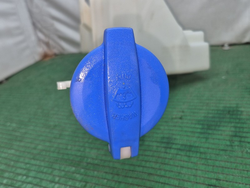 Recambio de deposito limpia para hyundai i20 iii (bc3, bi3) 1.2 referencia OEM IAM   